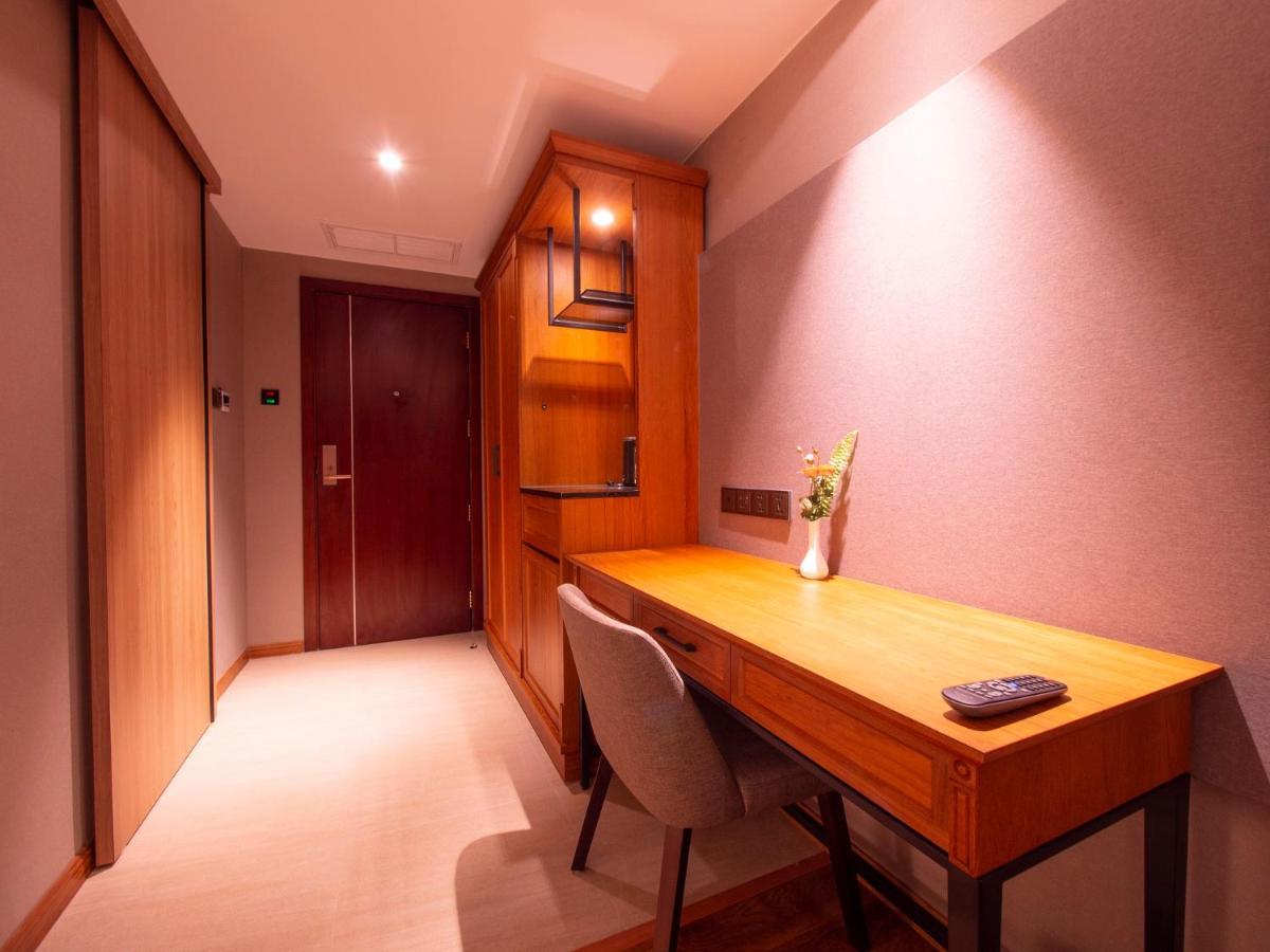 Prince Hotel Yangon Exterior photo